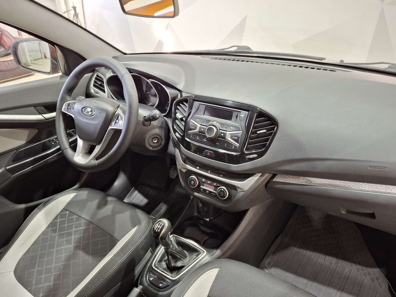 LADA VESTA