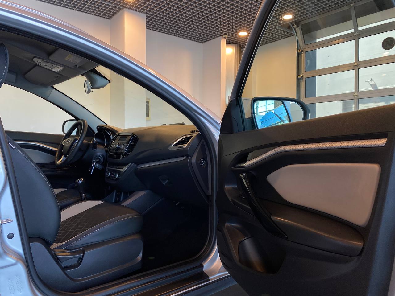 LADA VESTA