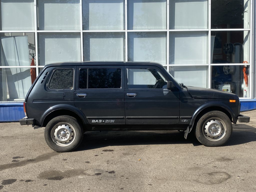 LADA 2131