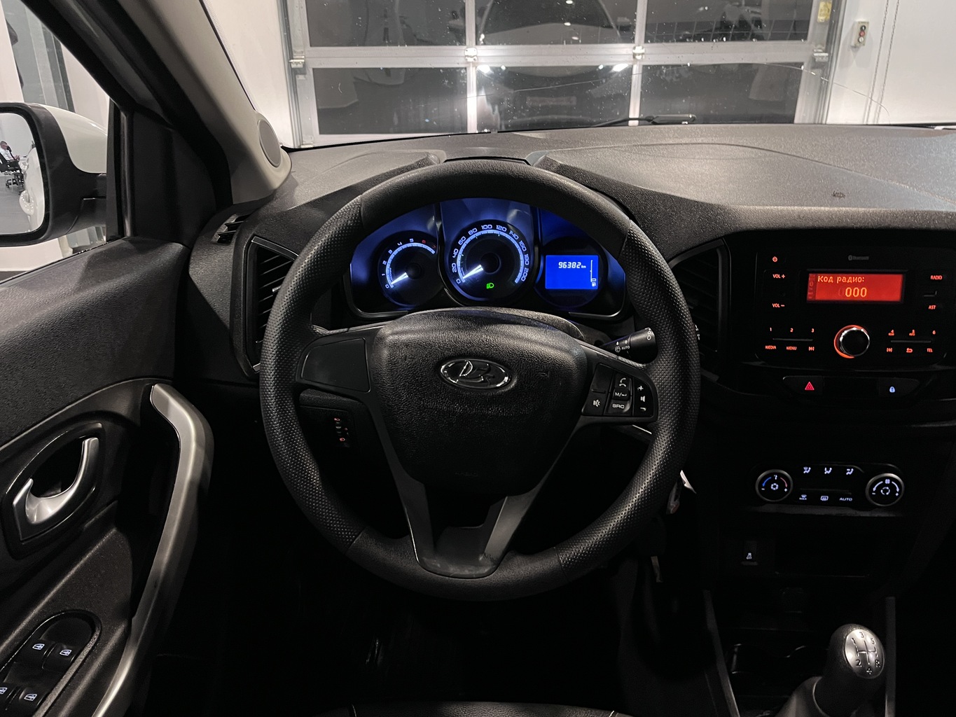 LADA XRAY