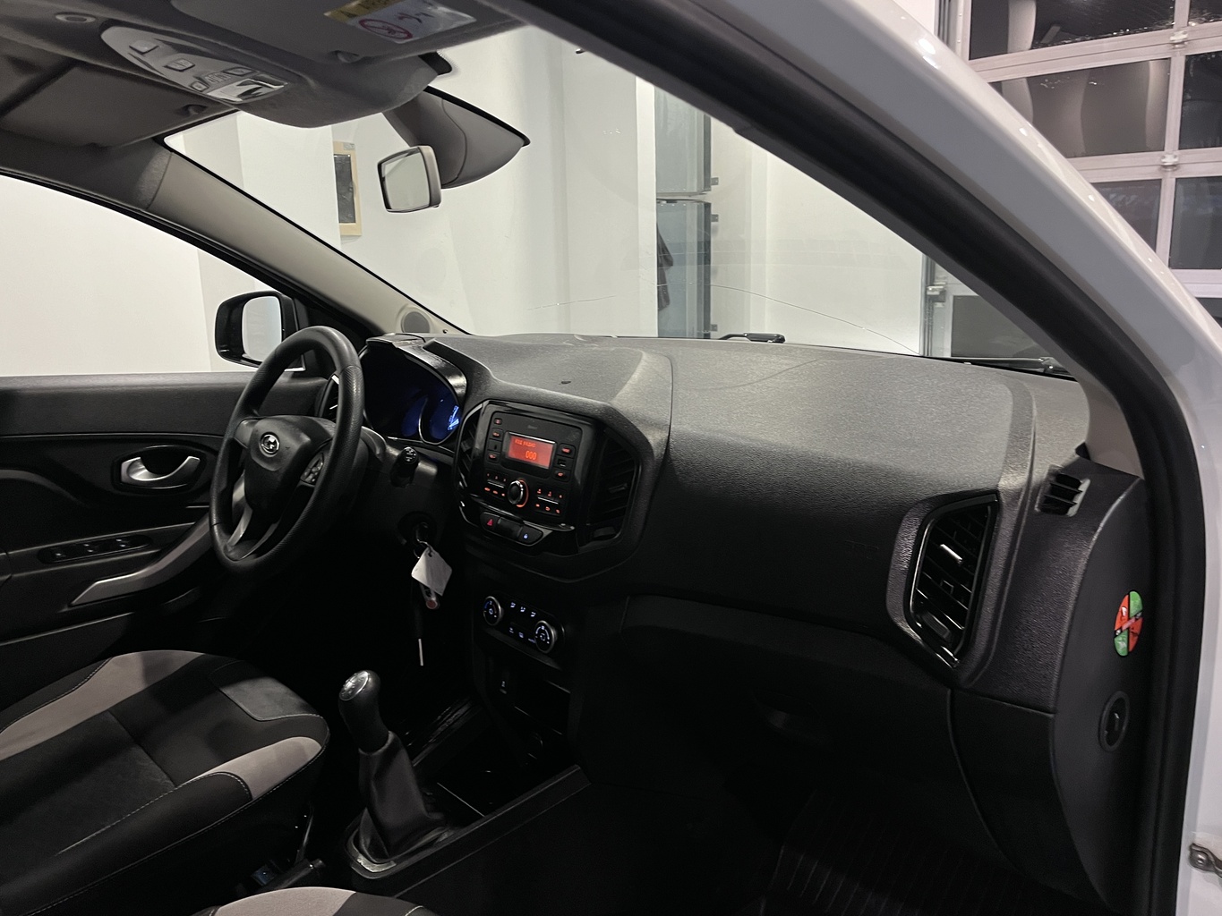 LADA XRAY
