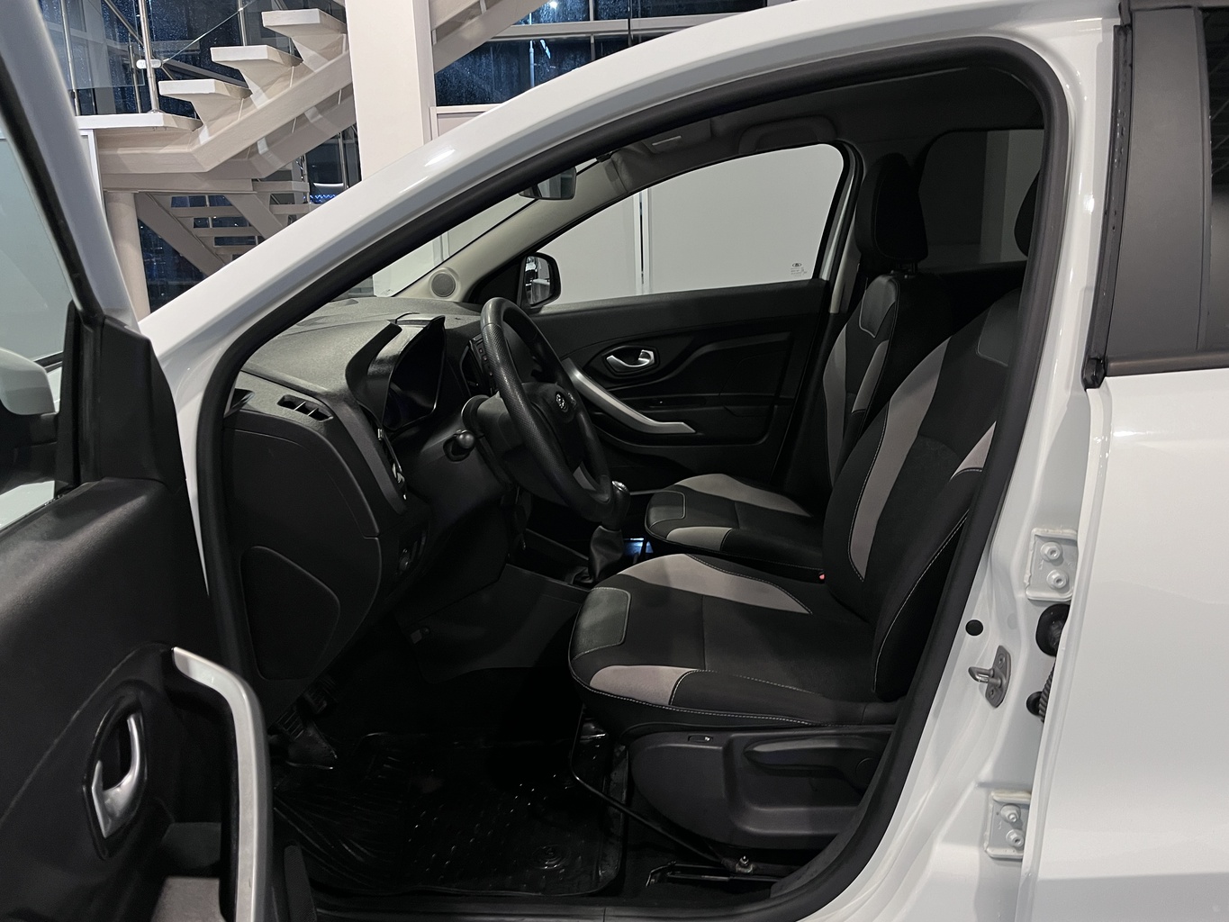 LADA XRAY