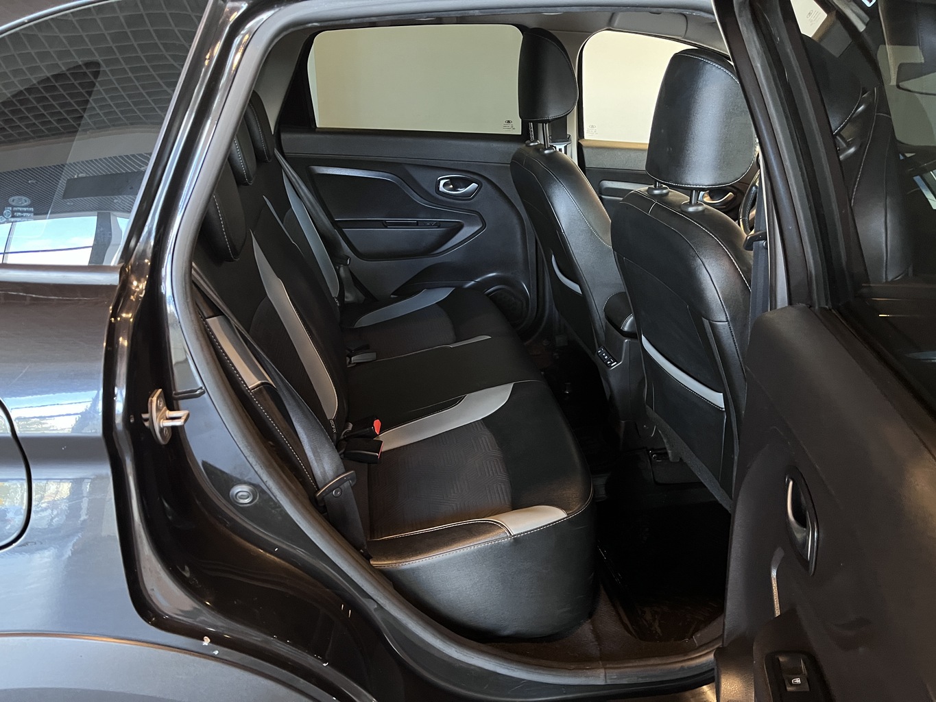 LADA XRAY