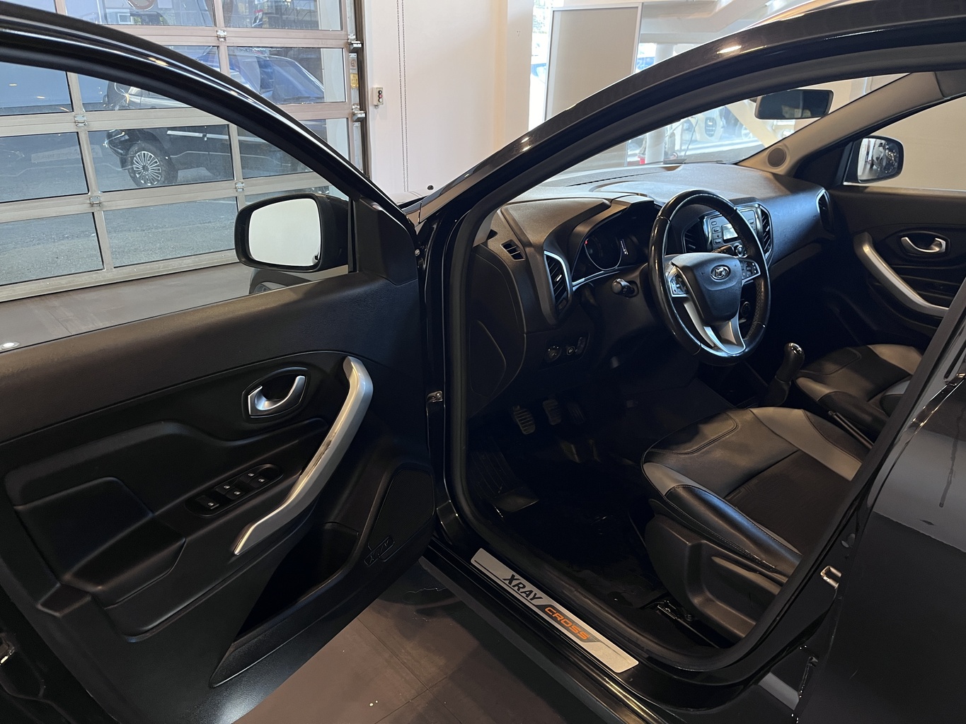 LADA XRAY