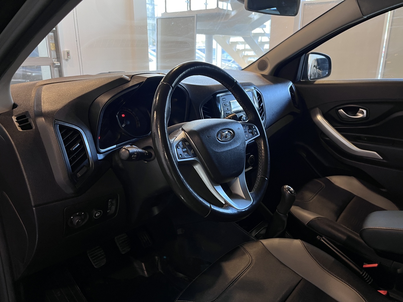 LADA XRAY