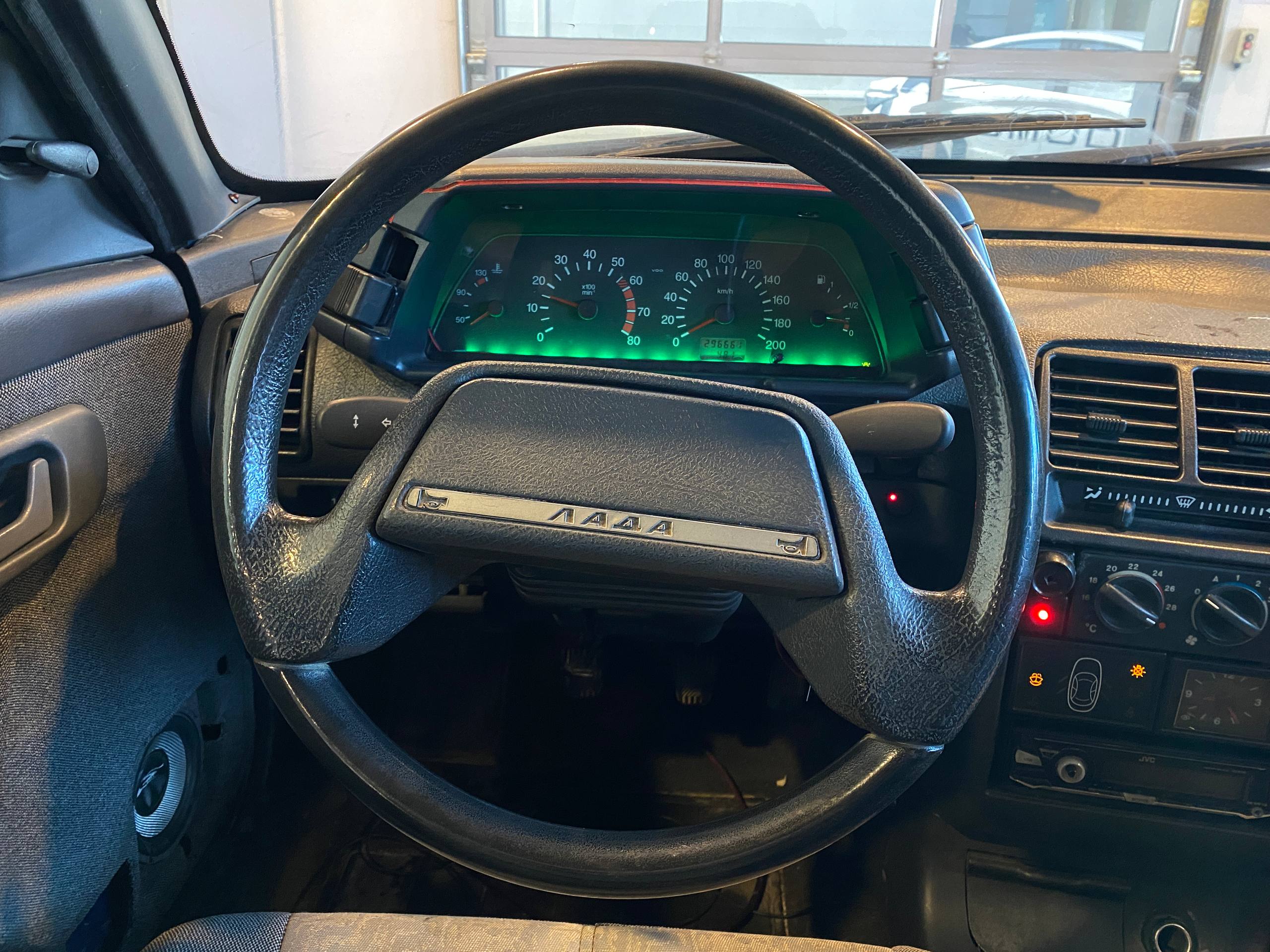 LADA 2112