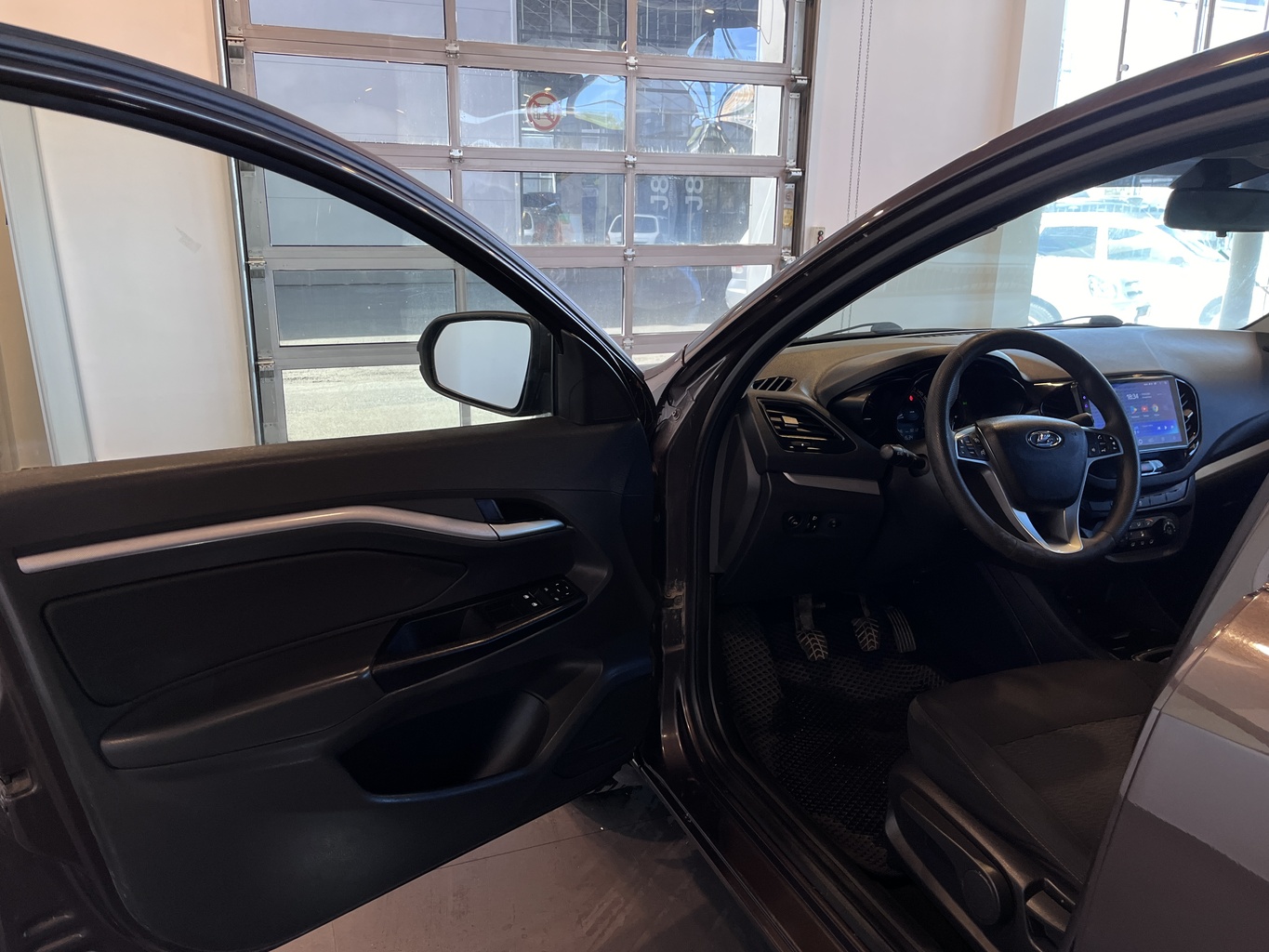 LADA VESTA