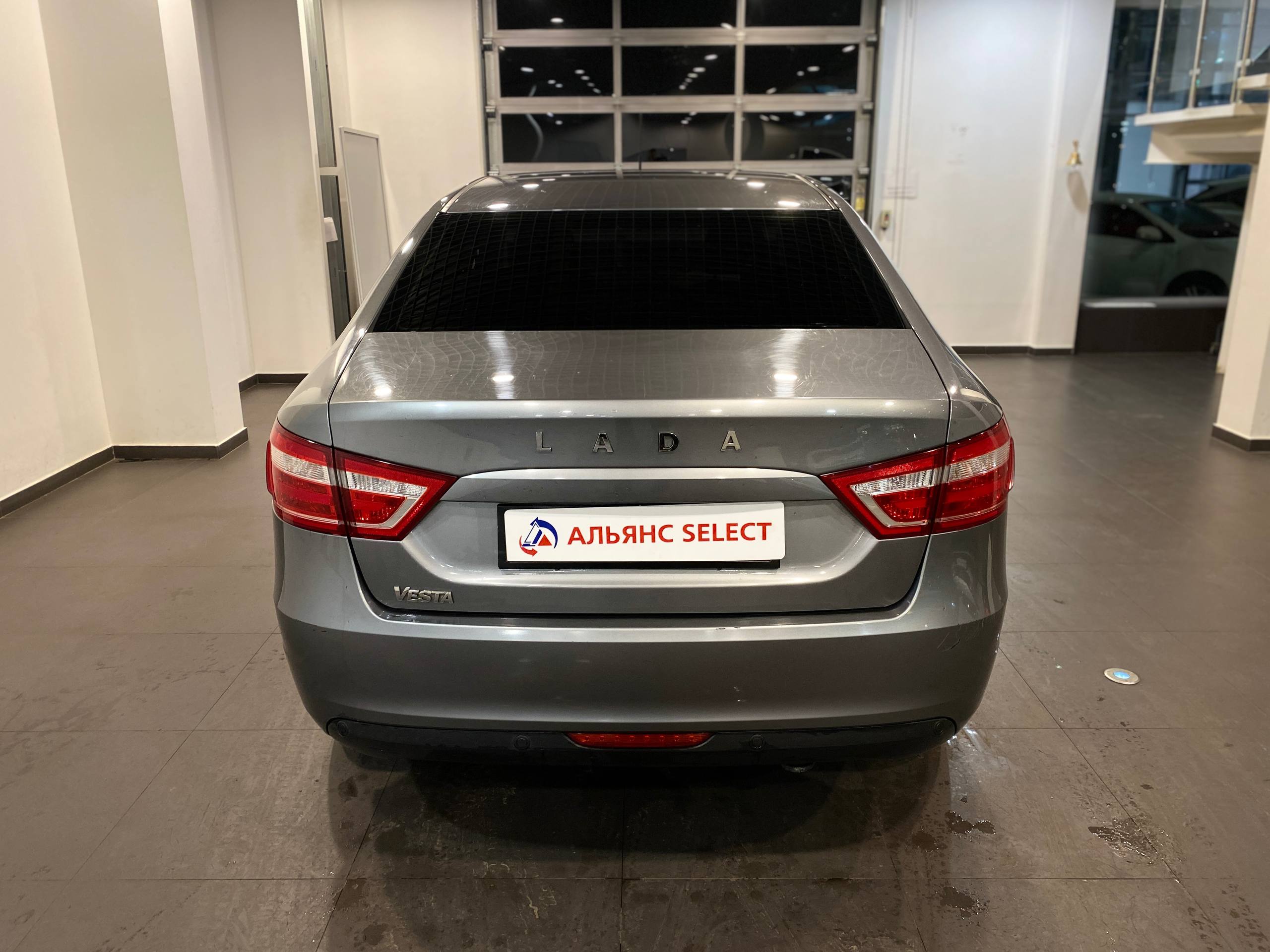 LADA VESTA