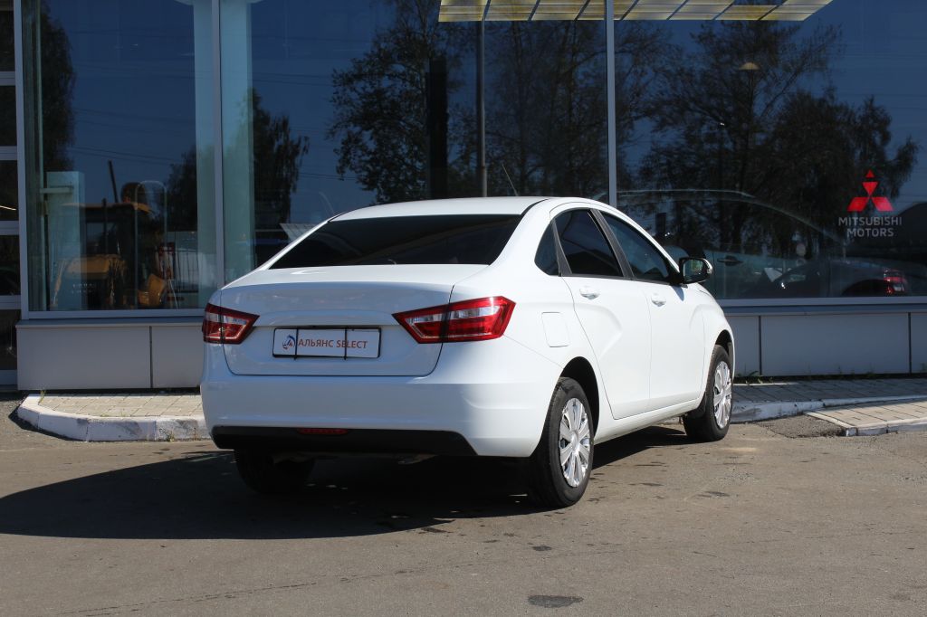 LADA VESTA