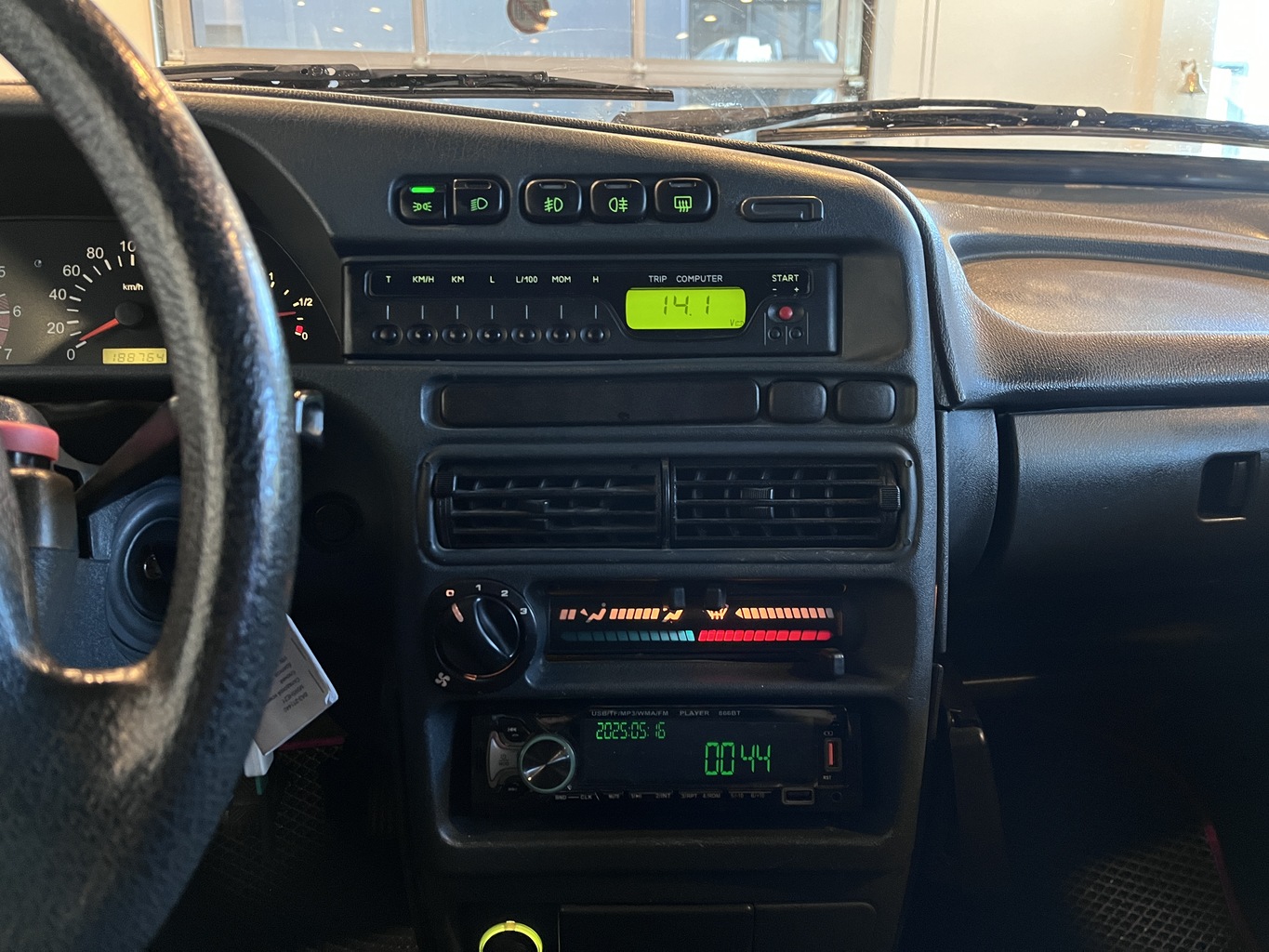 LADA 2114