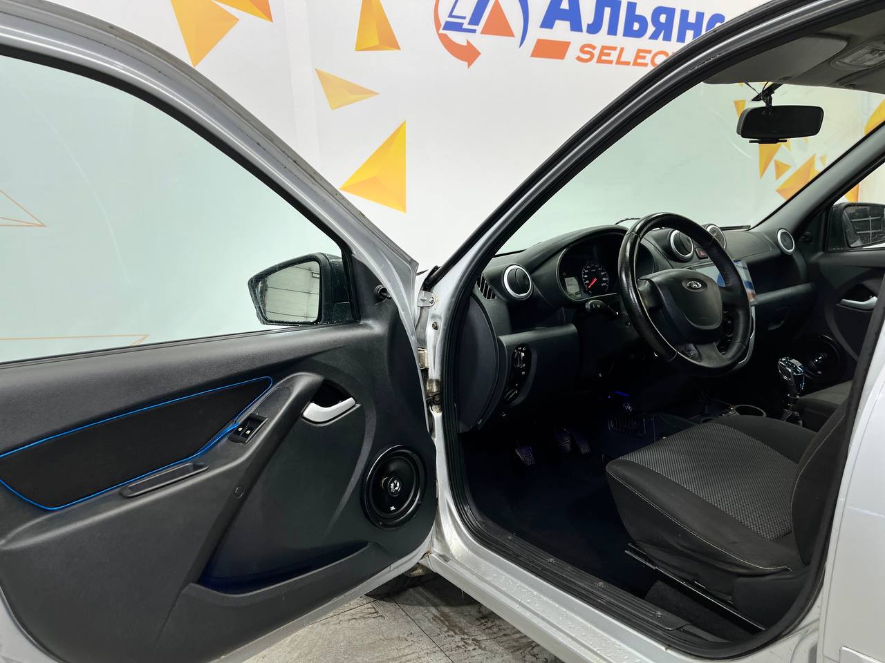 LADA GRANTA