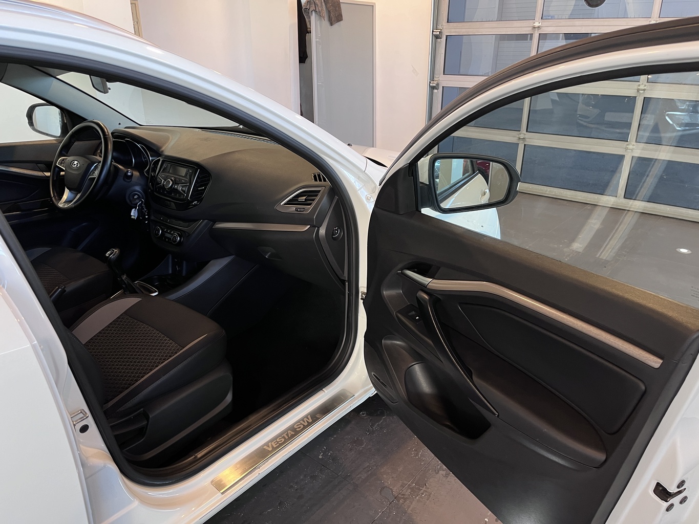 LADA VESTA