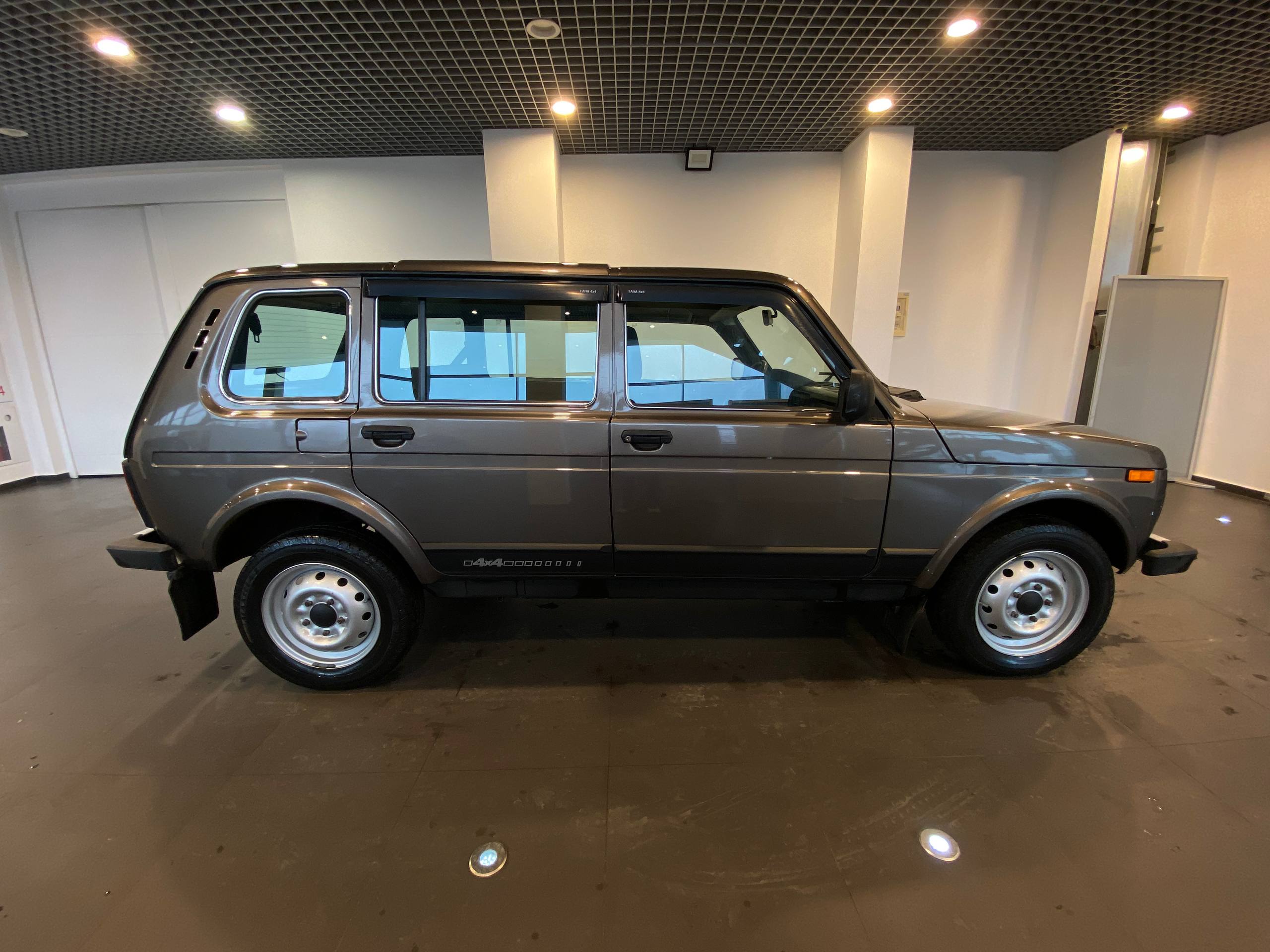LADA 2131 (4X4)