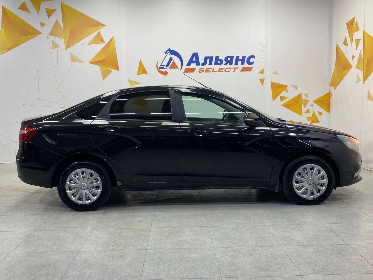 LADA VESTA