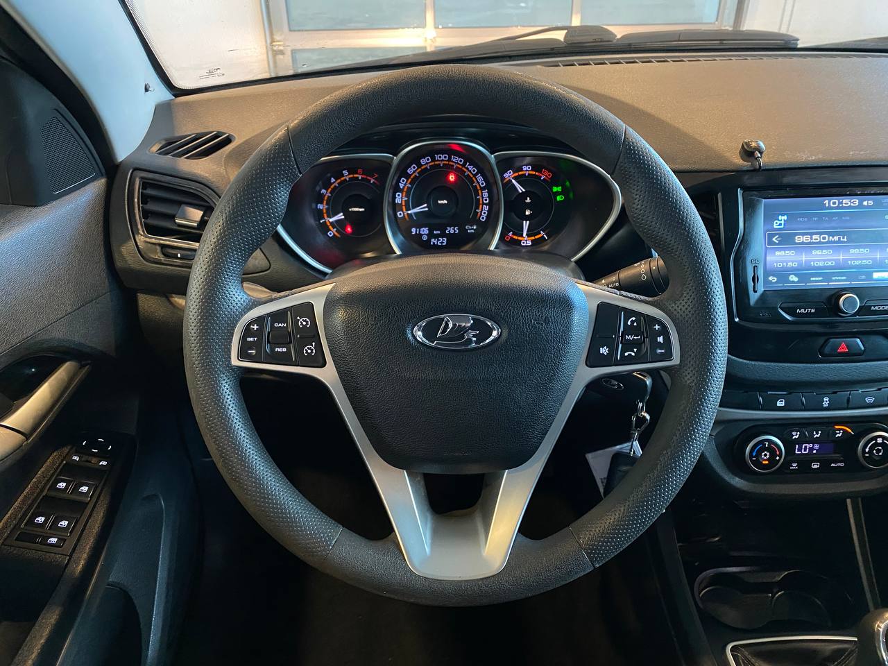 LADA VESTA