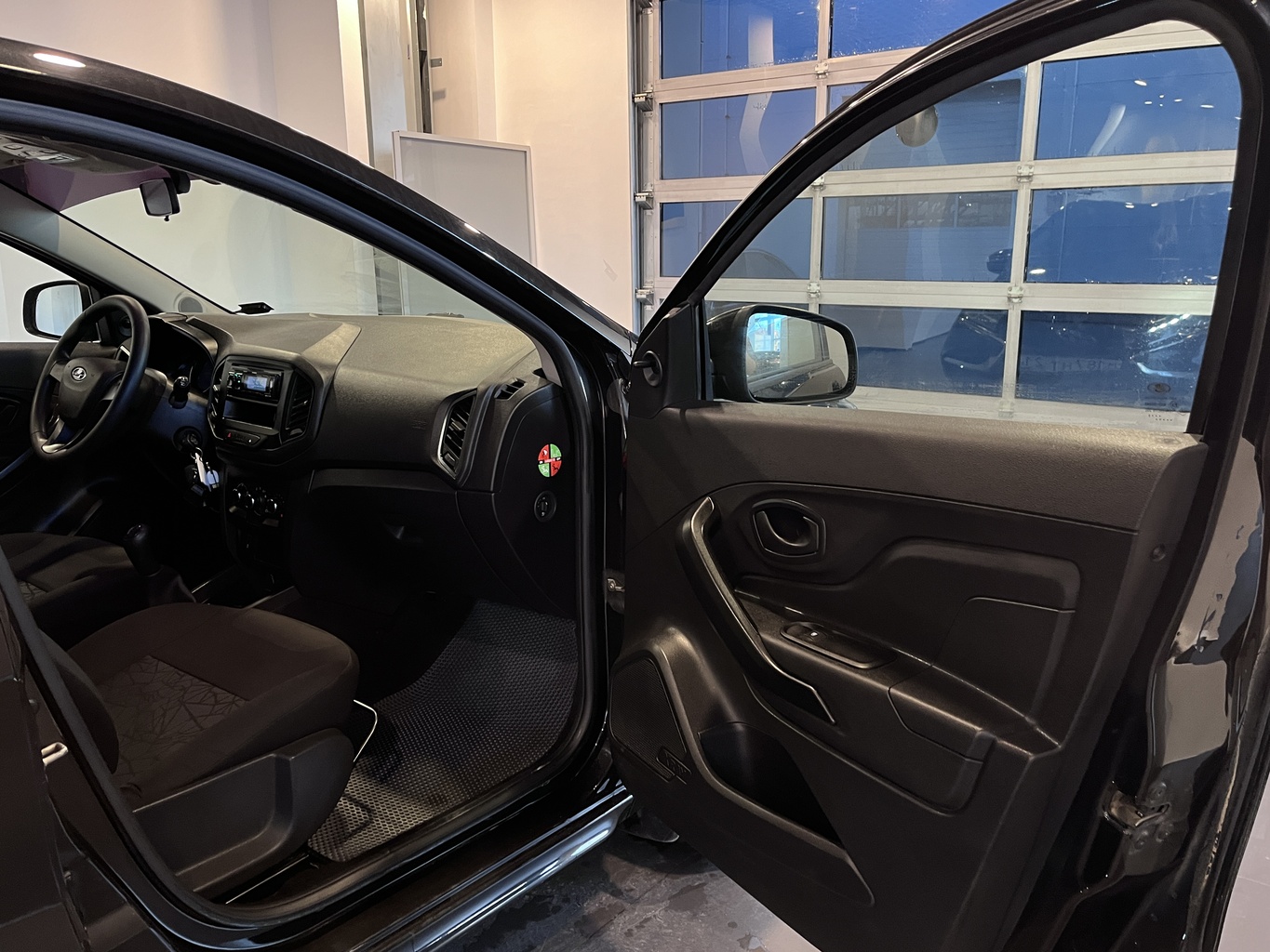 LADA XRAY