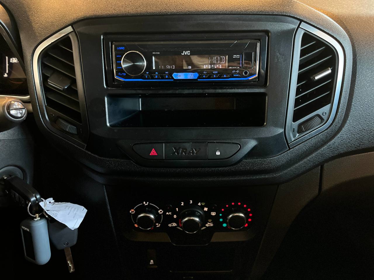 LADA XRAY