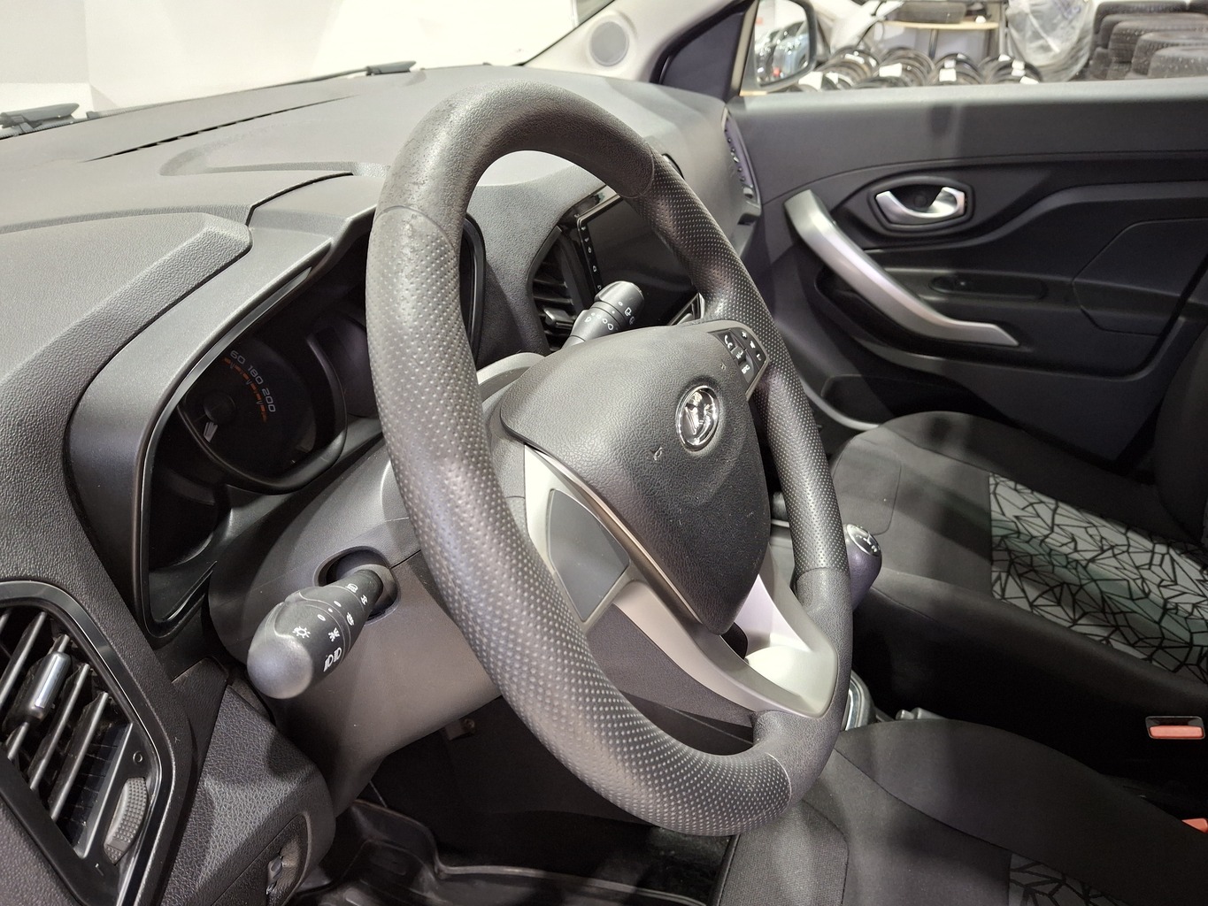 LADA XRAY
