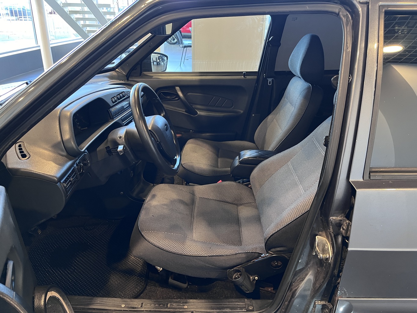 LADA 2114