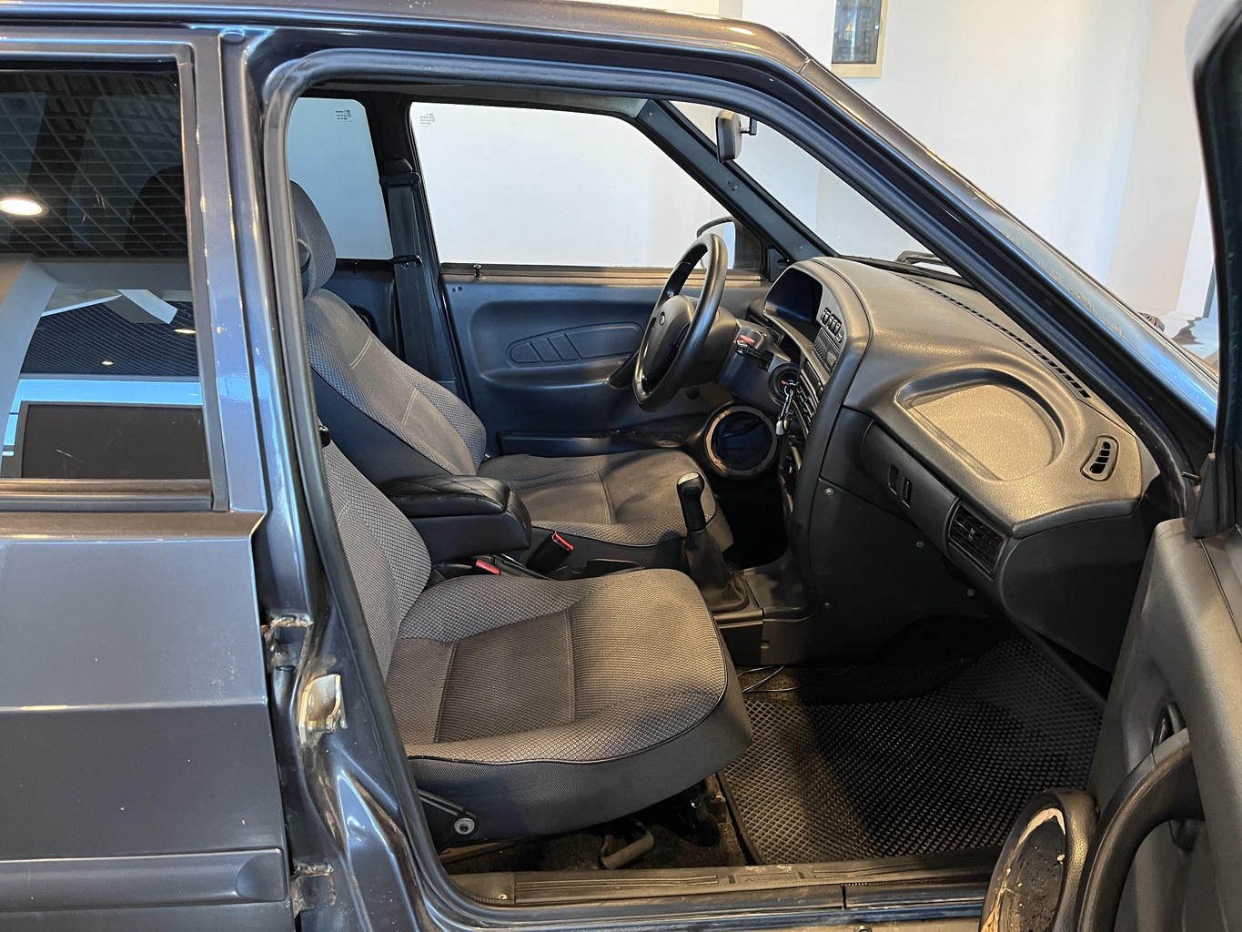 LADA 2114