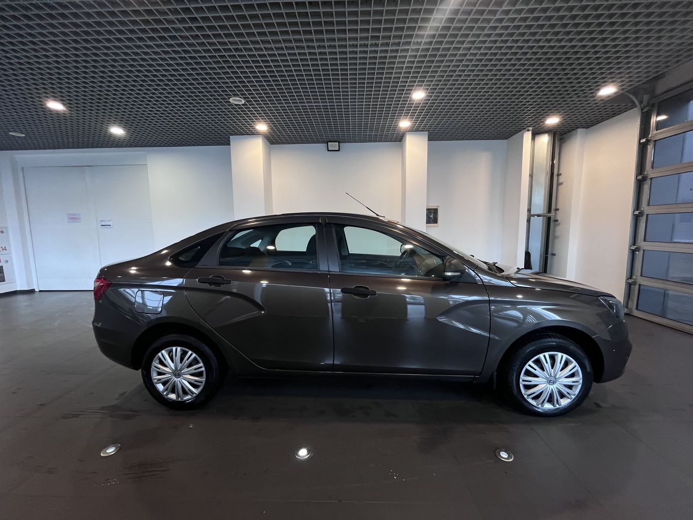 LADA VESTA