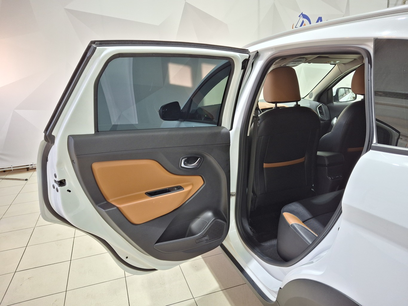 LADA XRAY
