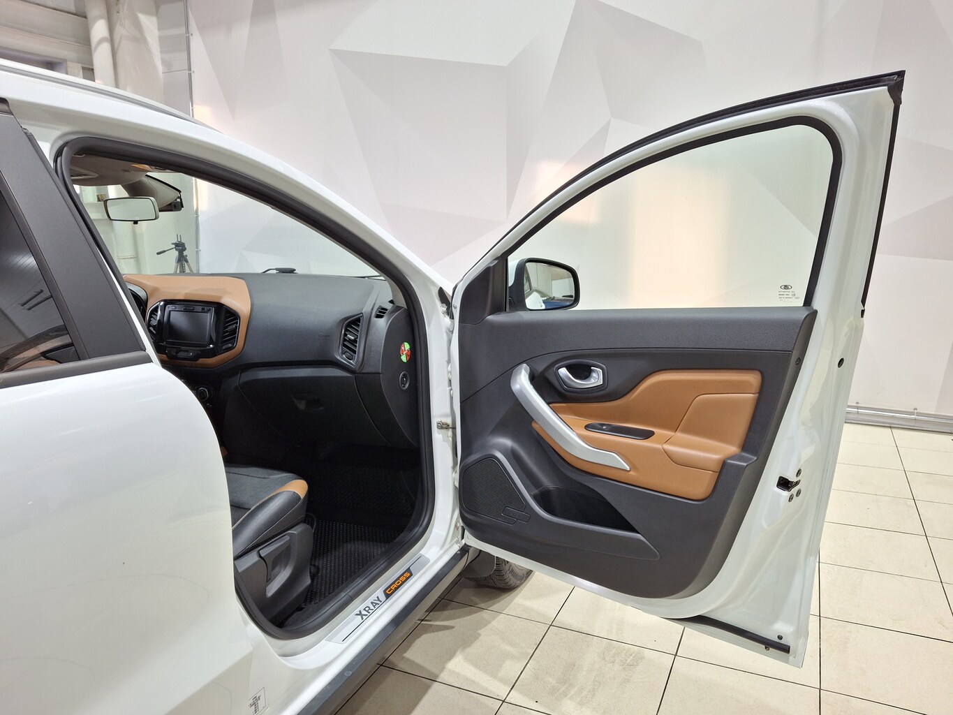 LADA XRAY