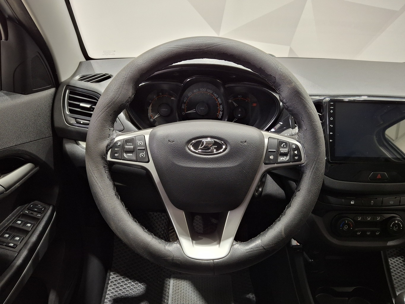 LADA VESTA
