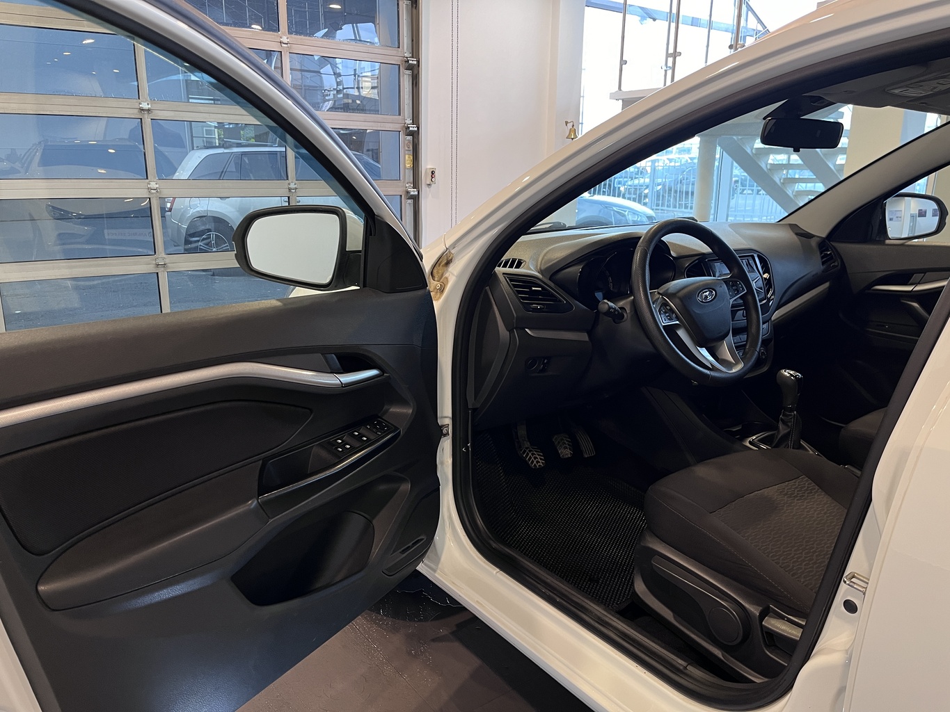 LADA VESTA