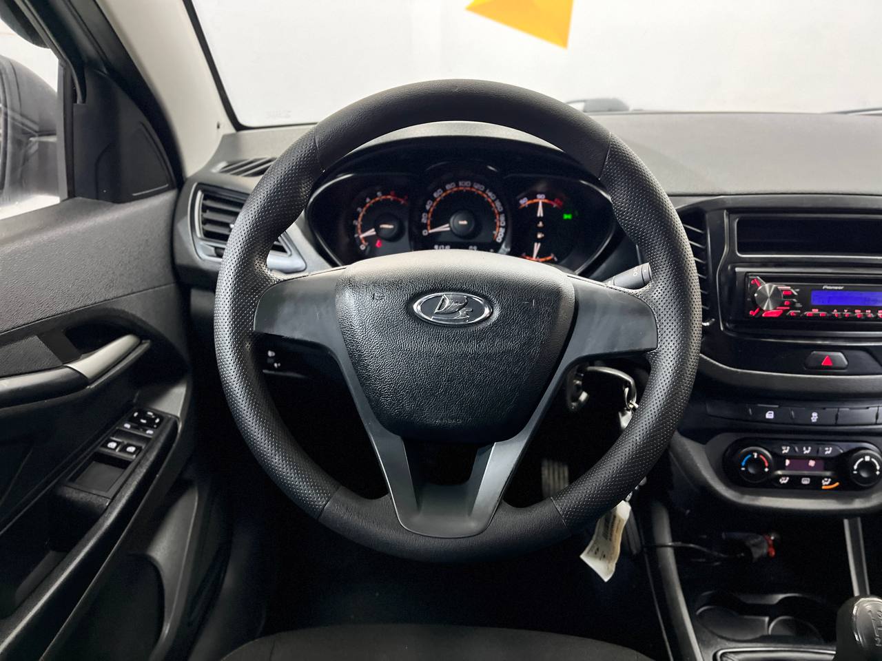 LADA VESTA