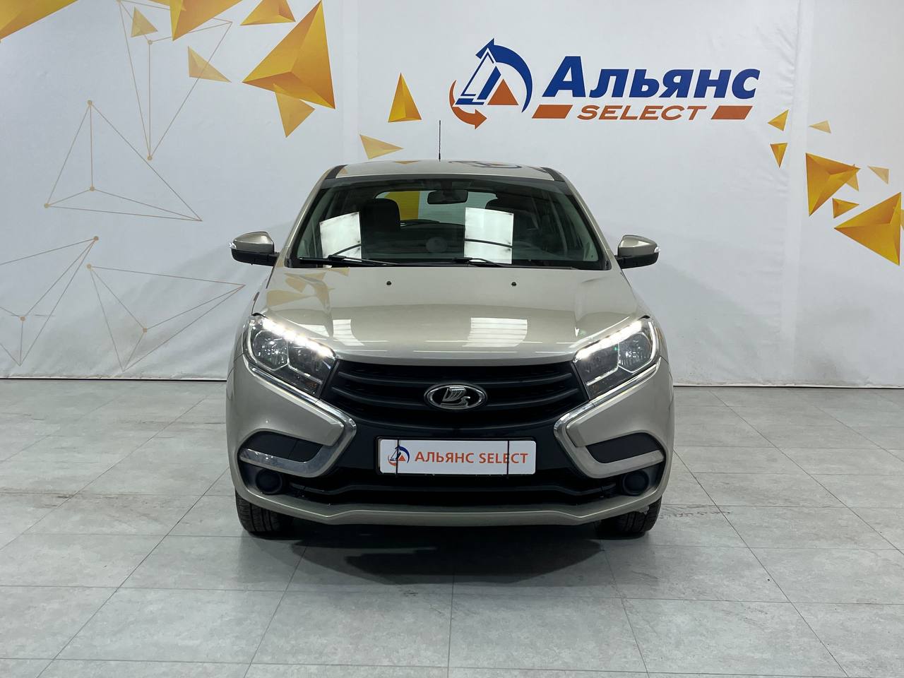 LADA XRAY