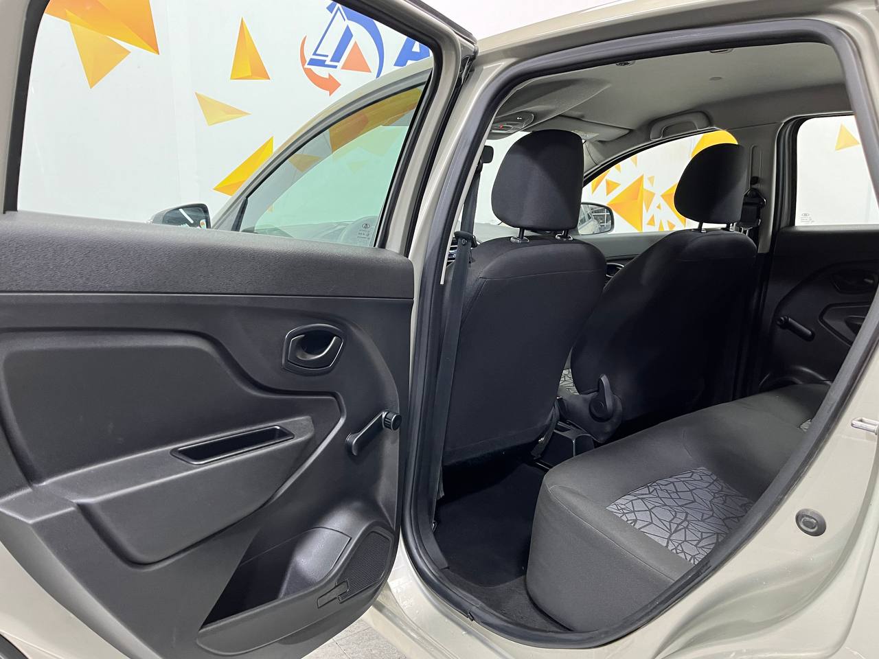 LADA XRAY
