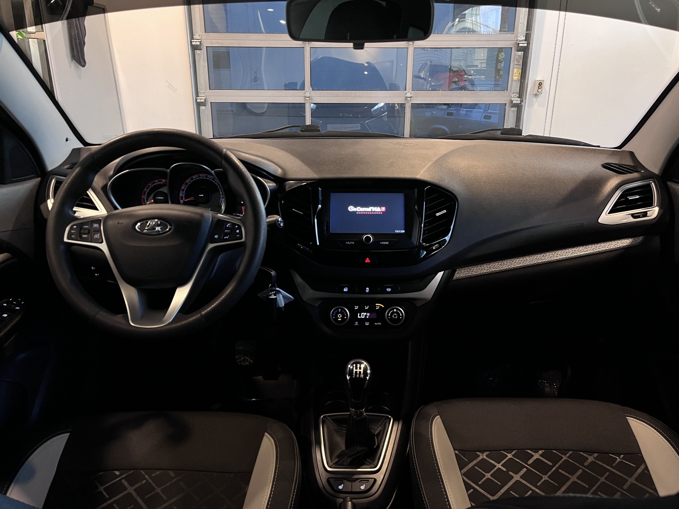LADA VESTA