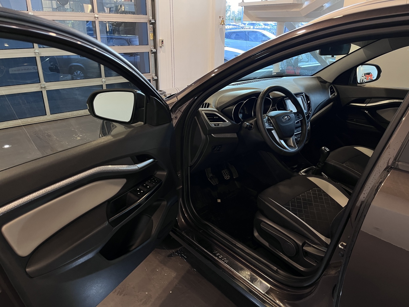 LADA VESTA