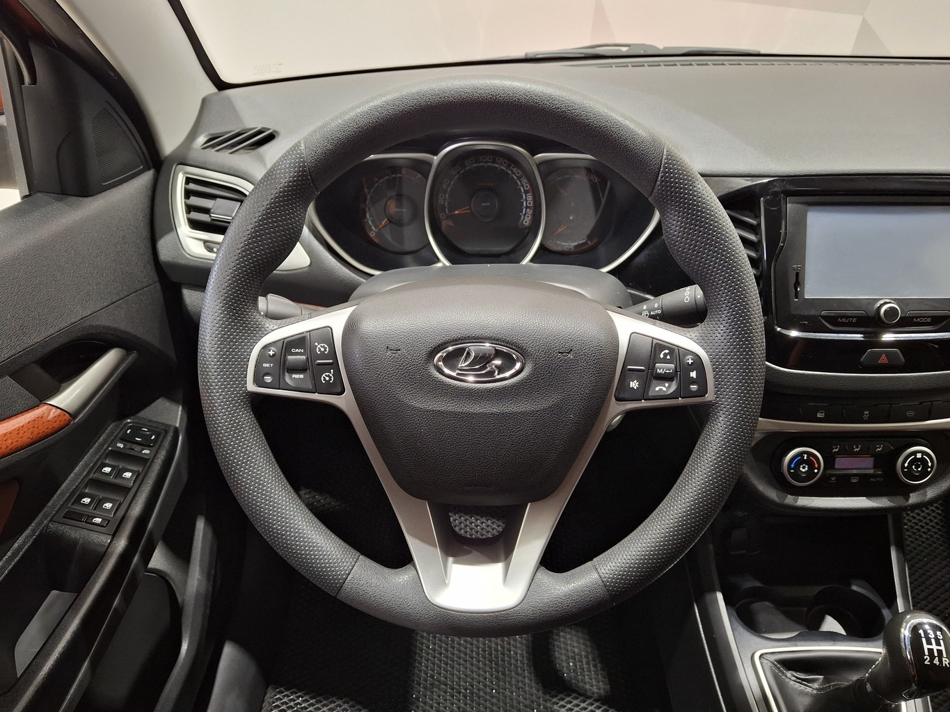 LADA VESTA