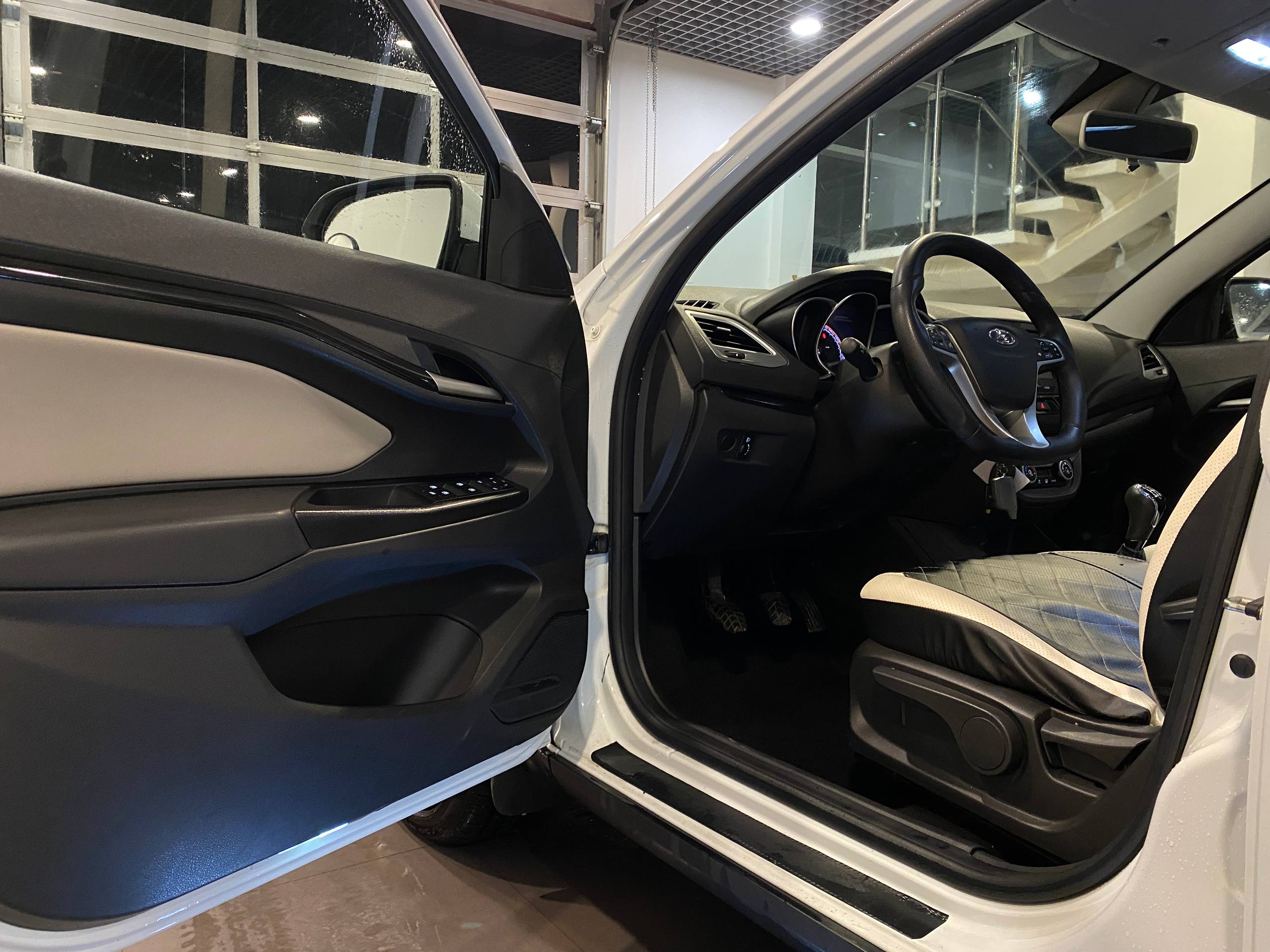 LADA VESTA