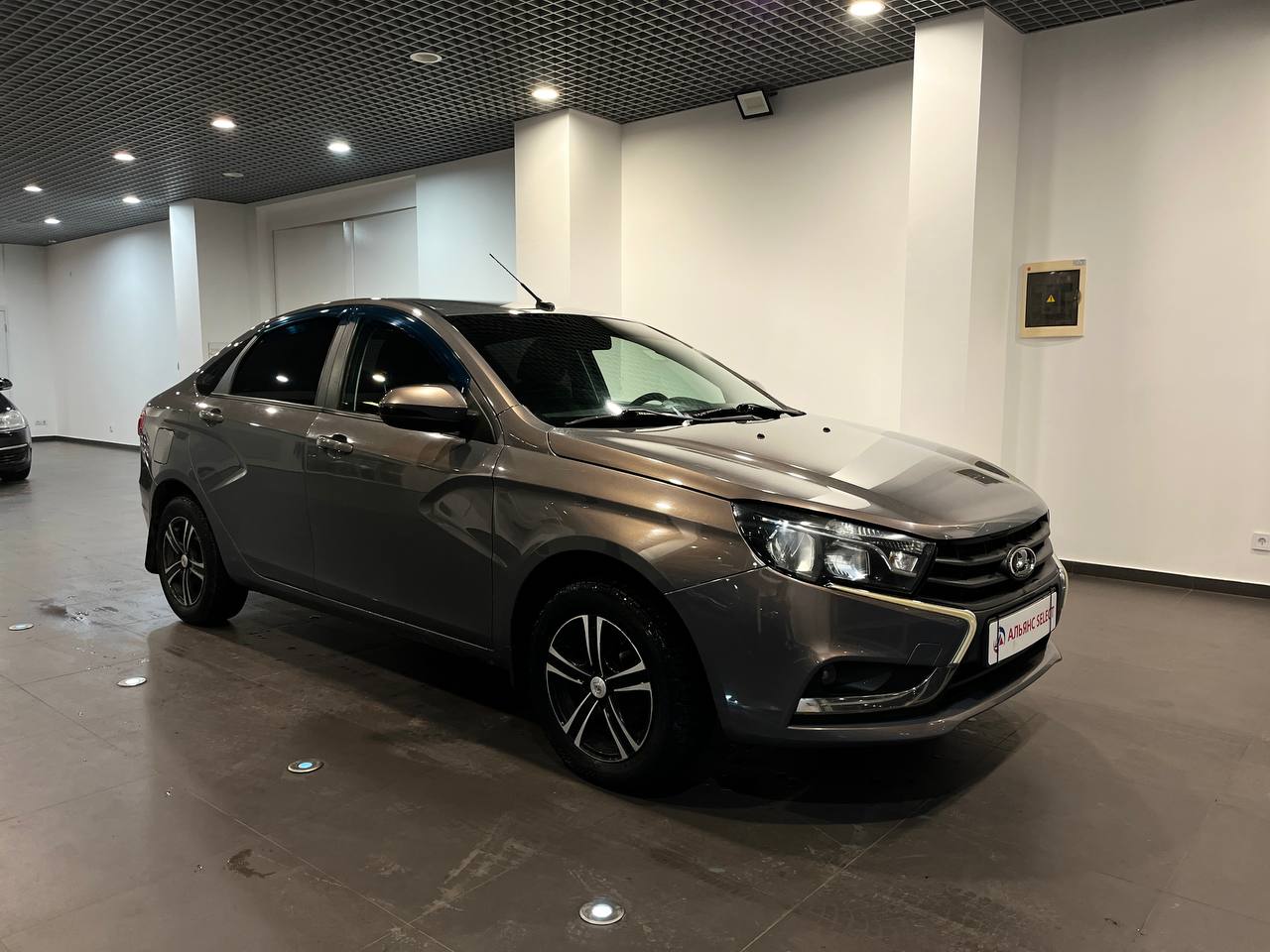 LADA VESTA