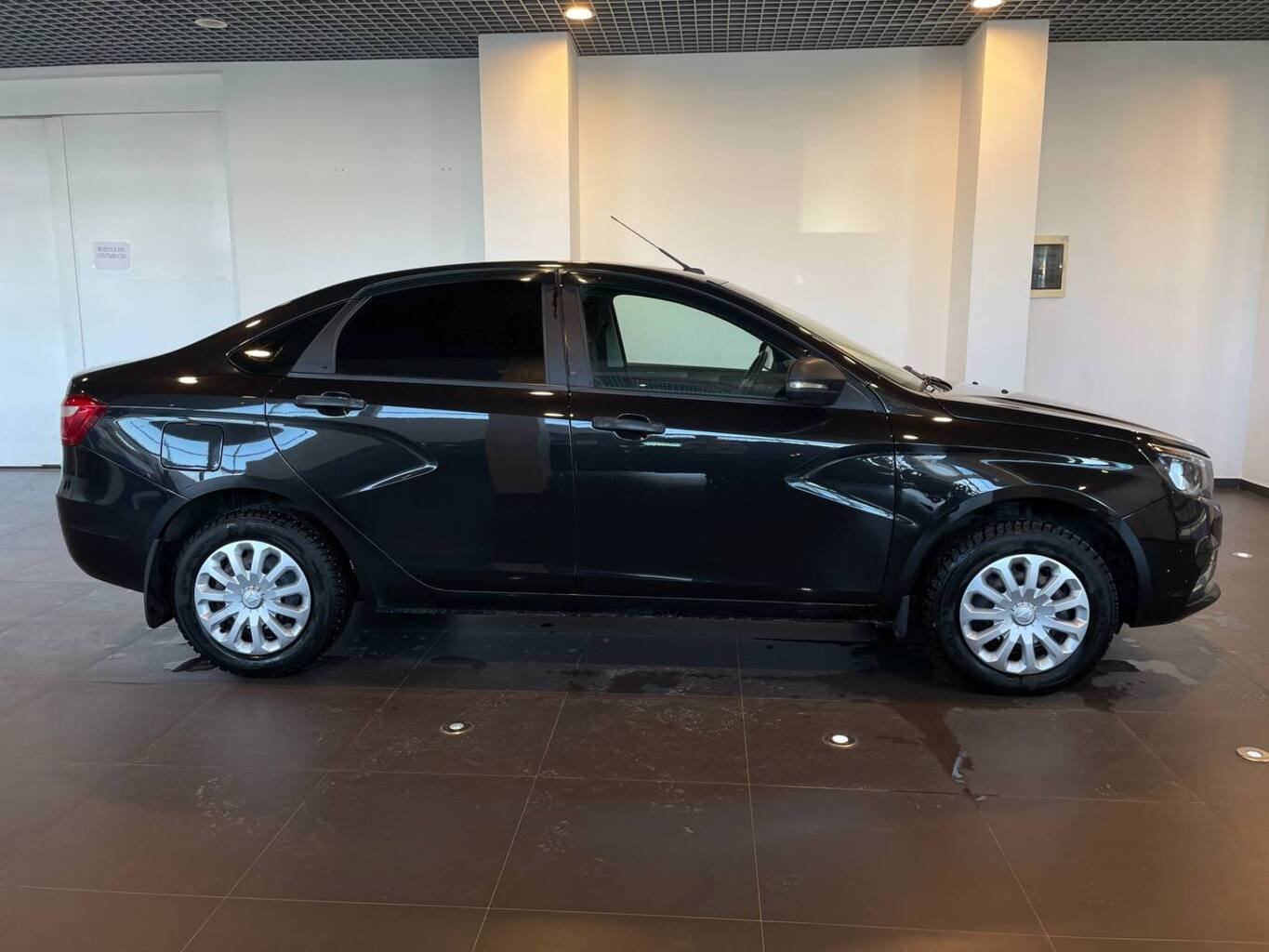 LADA VESTA