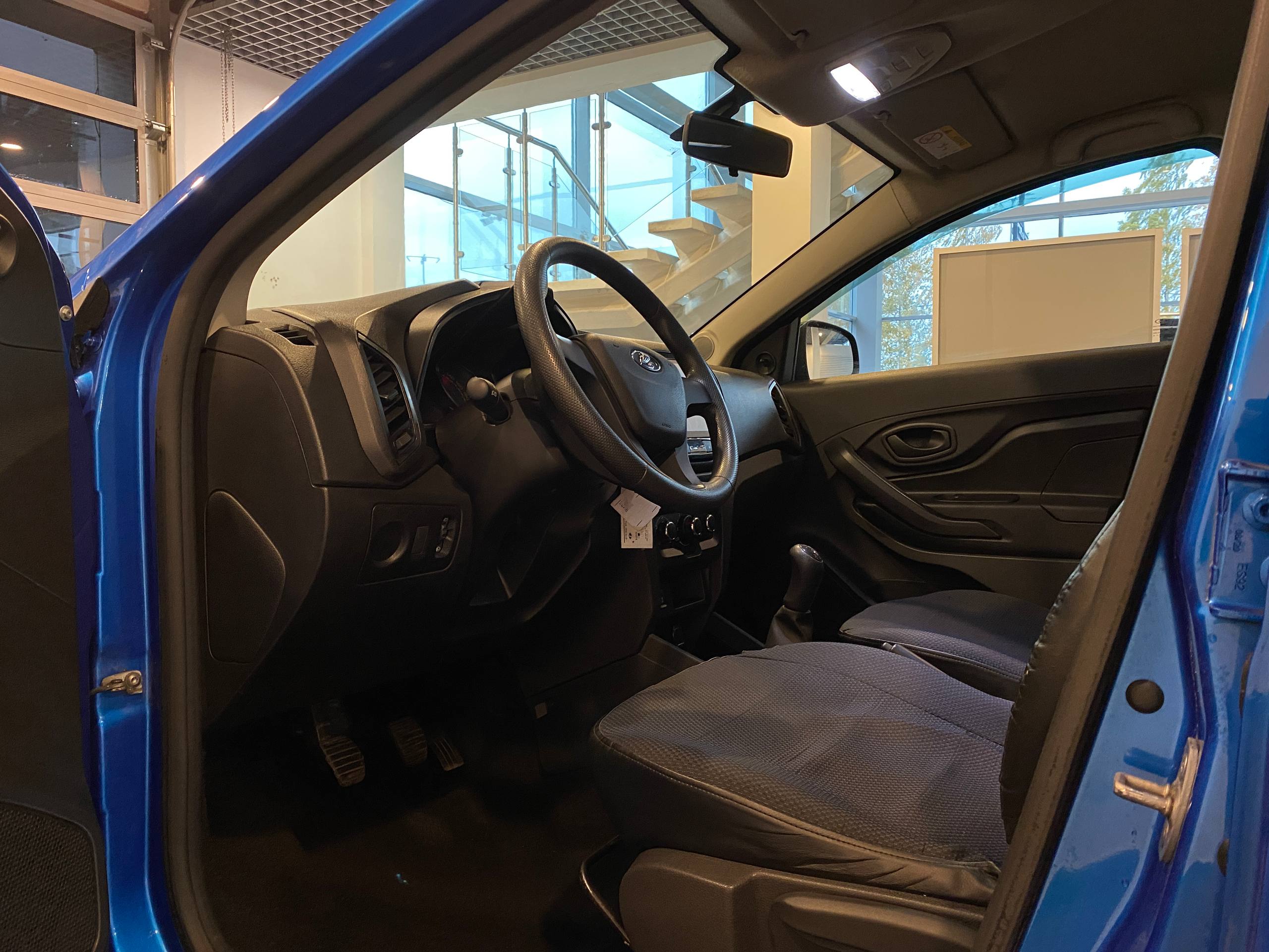 LADA XRAY