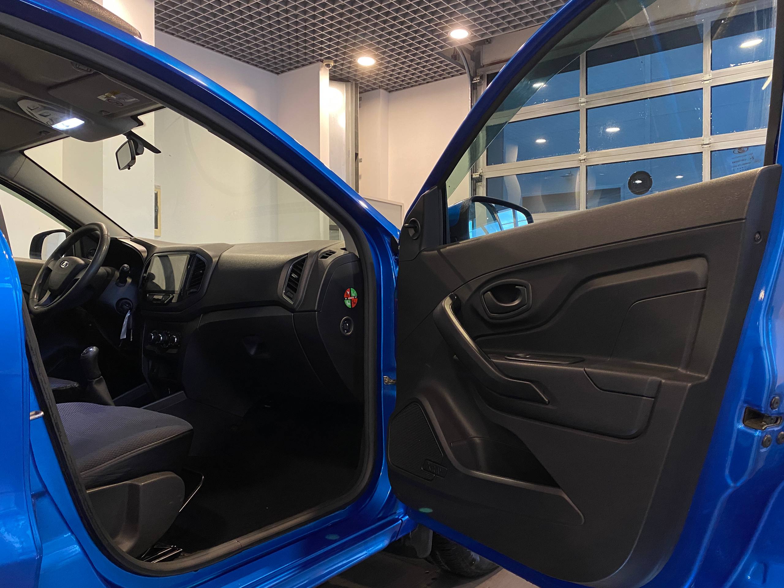 LADA XRAY