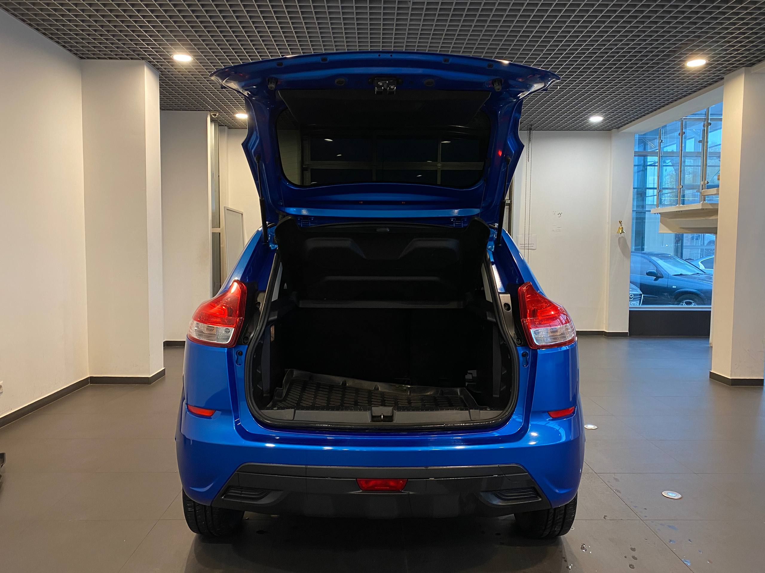 LADA XRAY