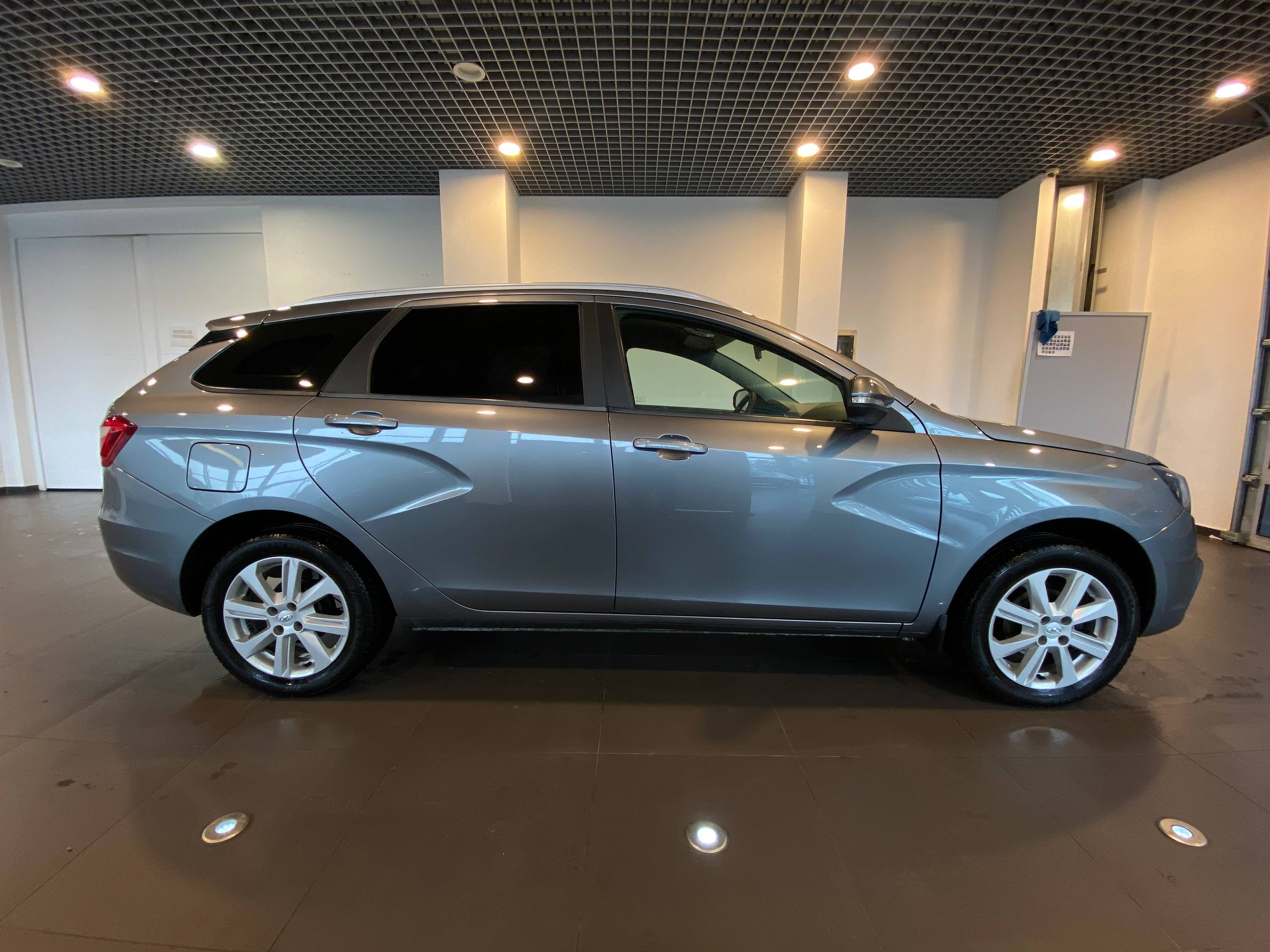 LADA VESTA