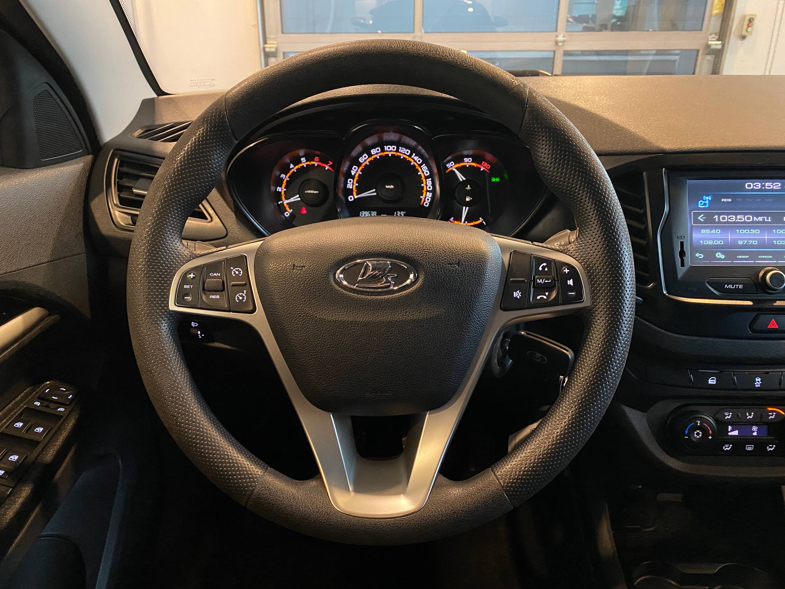 LADA VESTA