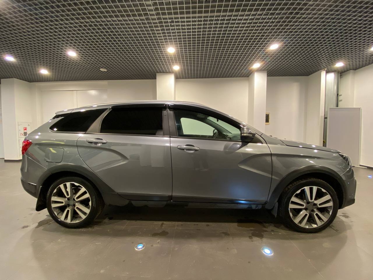 LADA VESTA SW CROSS