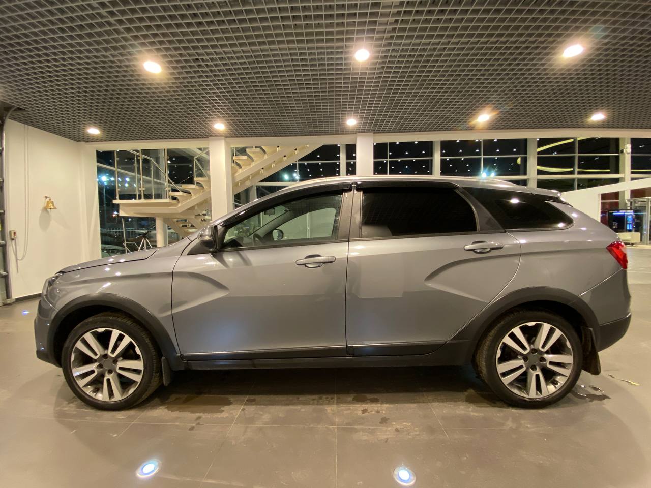 LADA VESTA SW CROSS