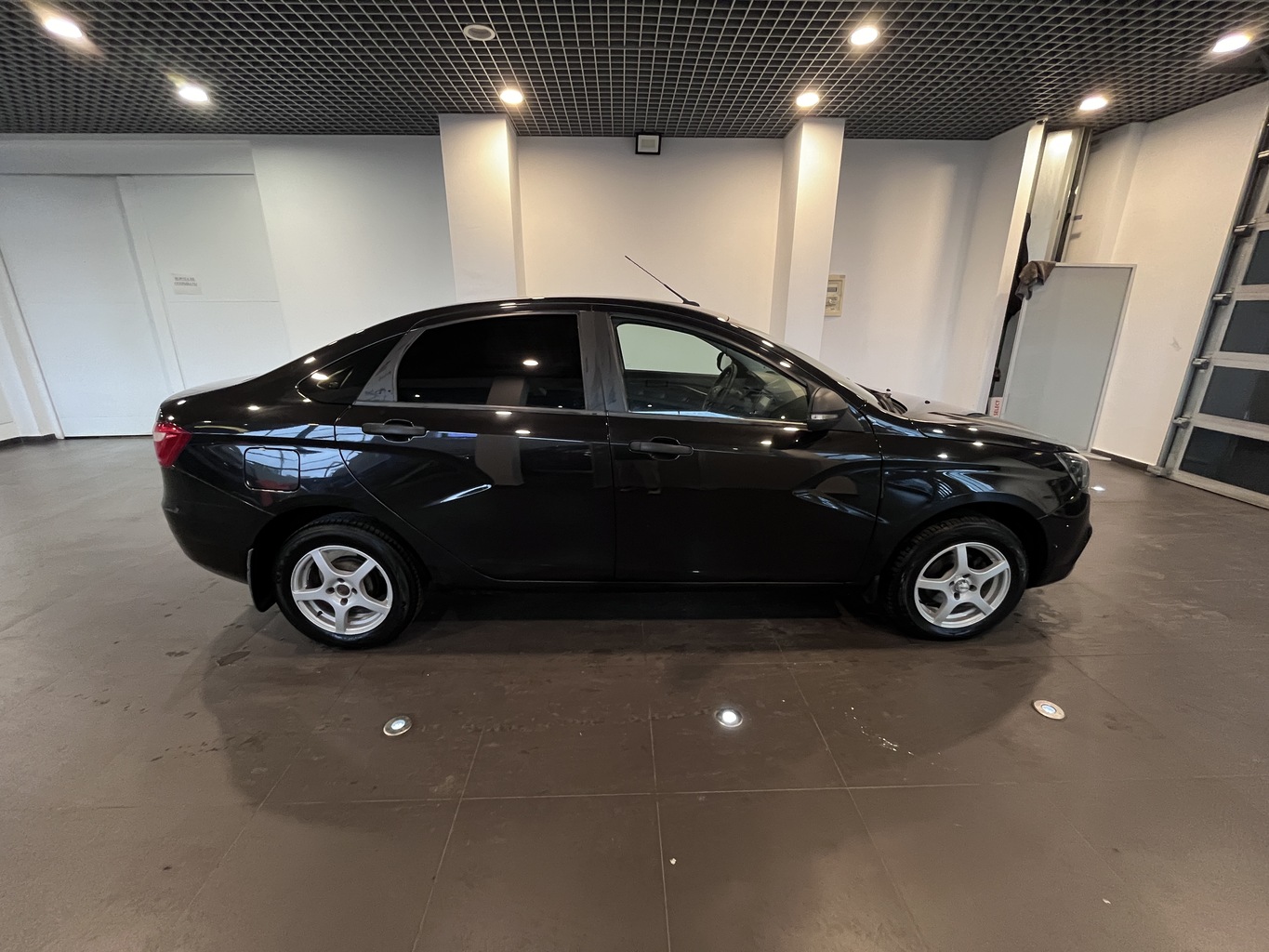 LADA VESTA