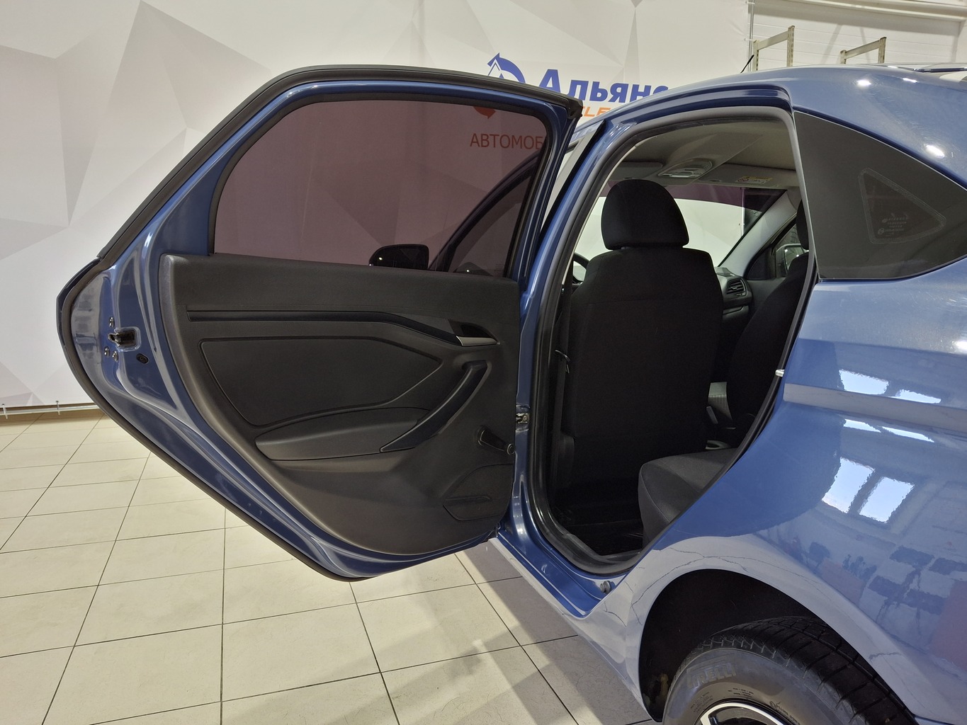 LADA VESTA