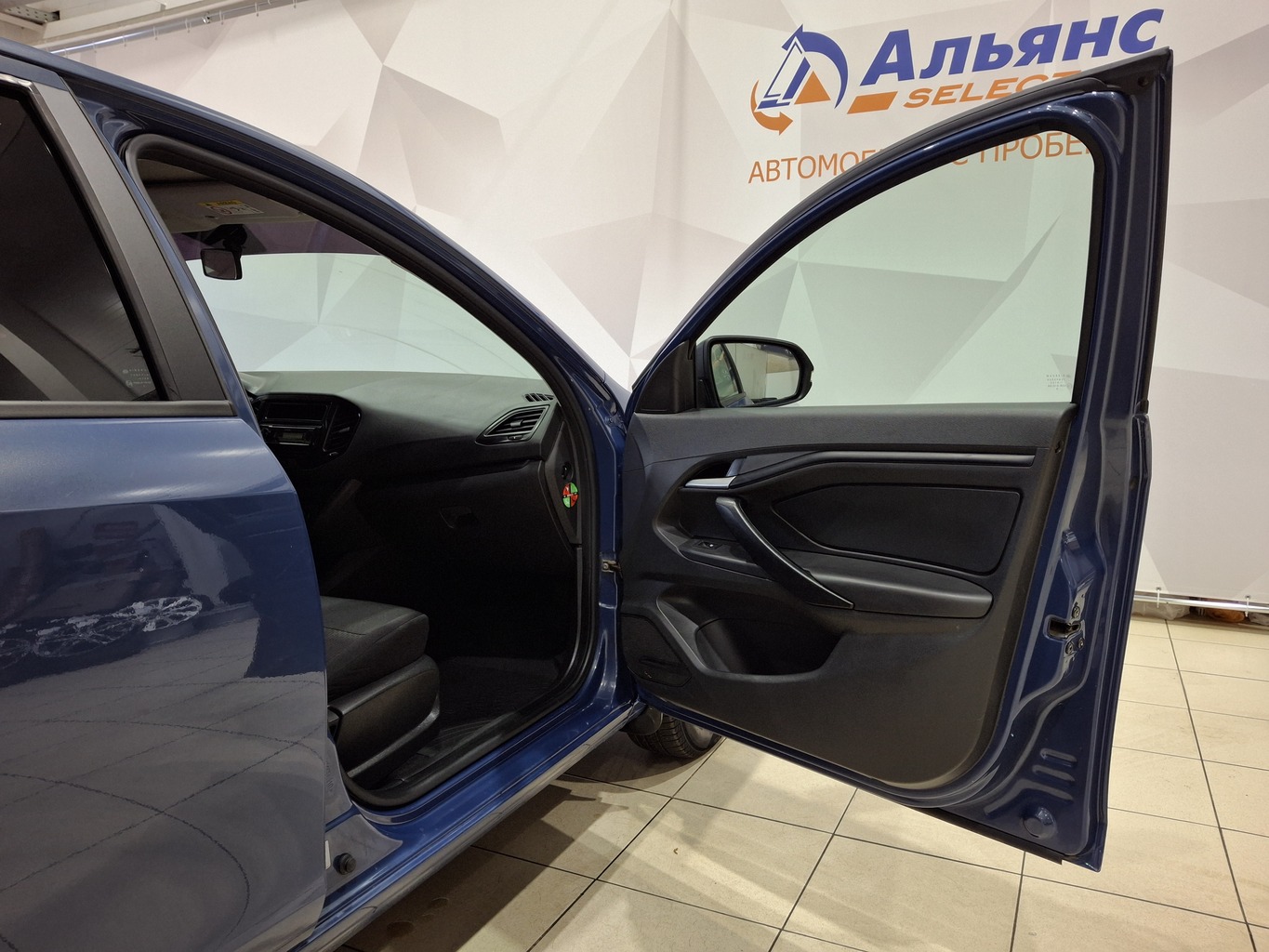 LADA VESTA