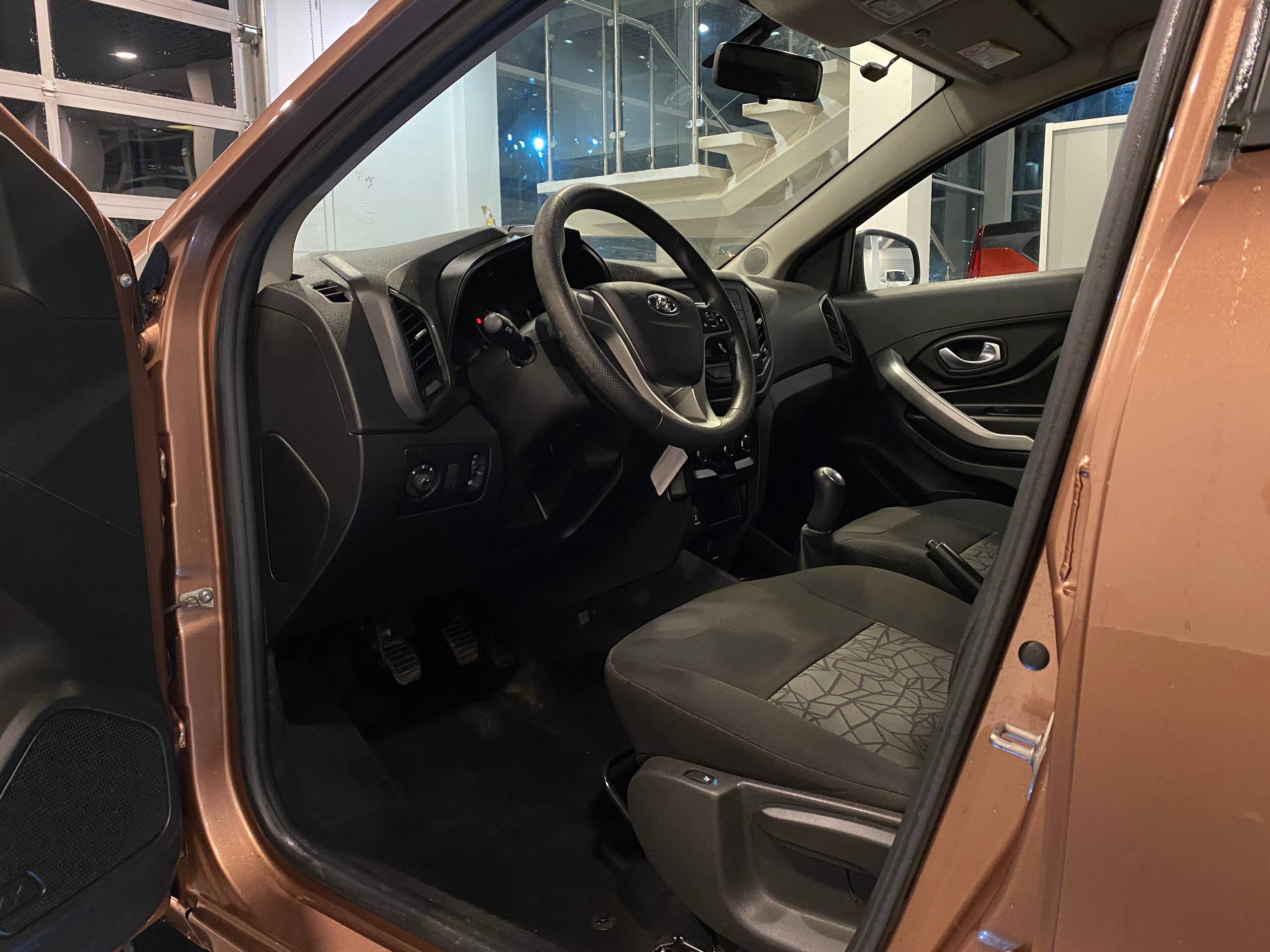 LADA XRAY