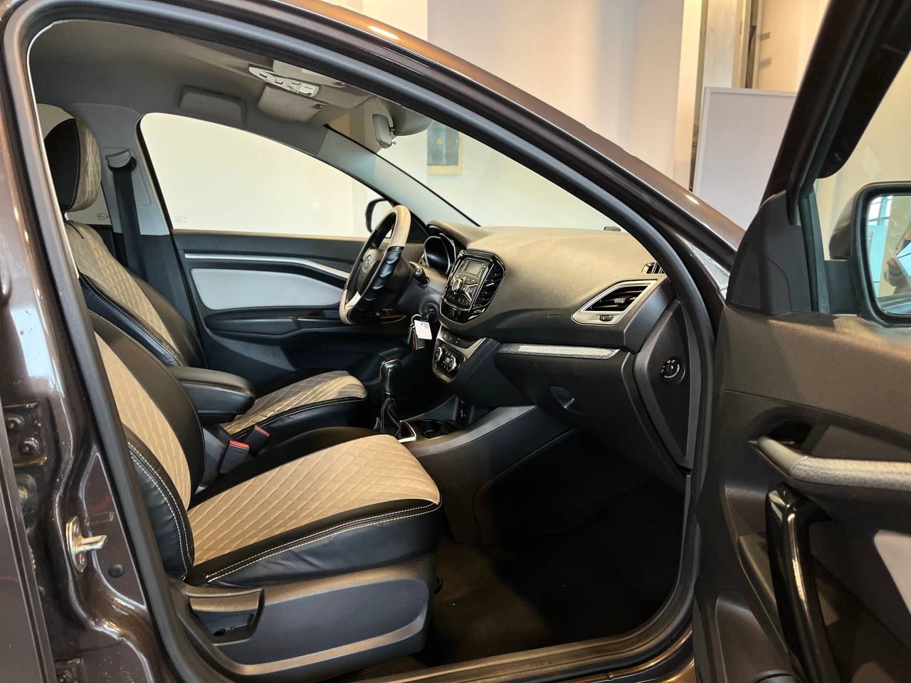 LADA VESTA
